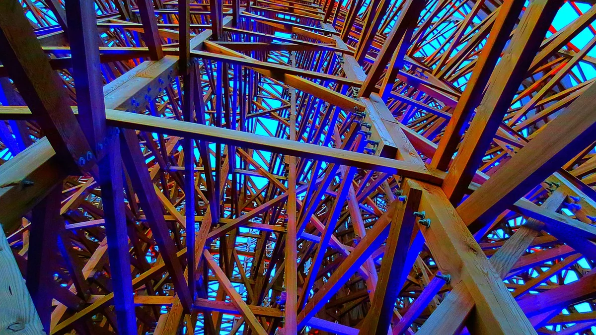 Quel parc d’attraction avec le plus de sensations fortes à Disneyland Paris ?
